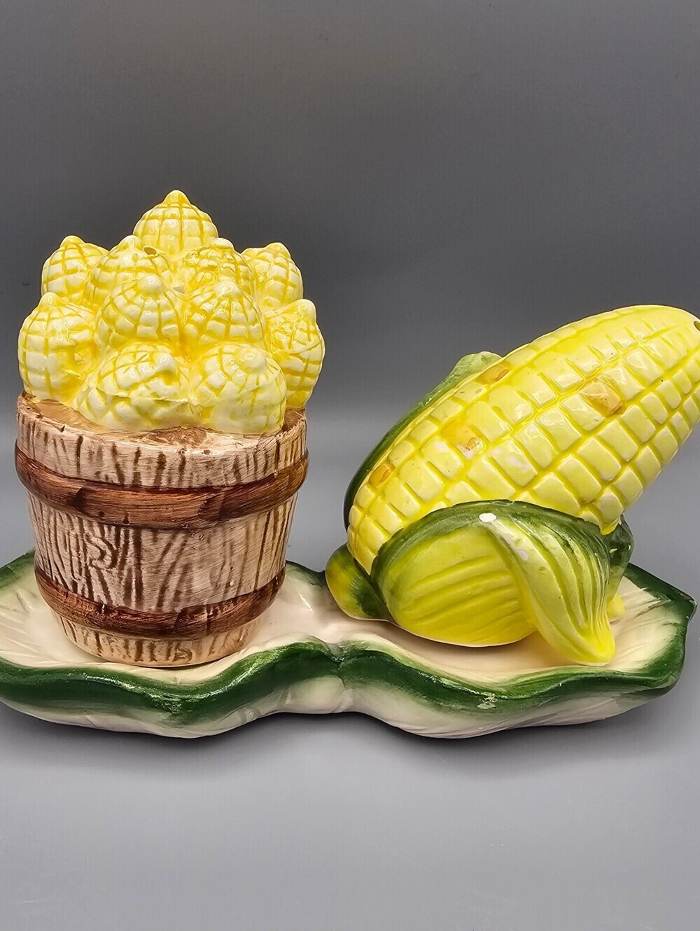 Ceramic Corn-Themed Salt and Pepper Shaker Set with Tray
